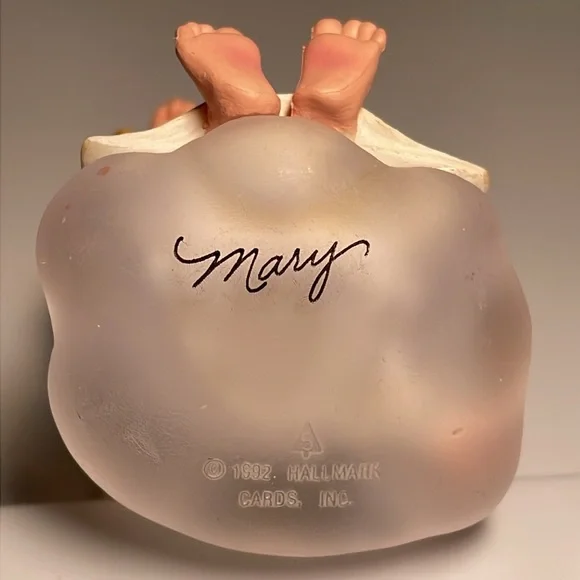 Hallmark Mary’s Angels Ornaments - Picture 13 of 14